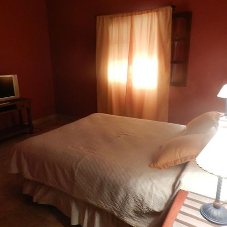 Los Colorados Hostal Angastaco 外观 照片