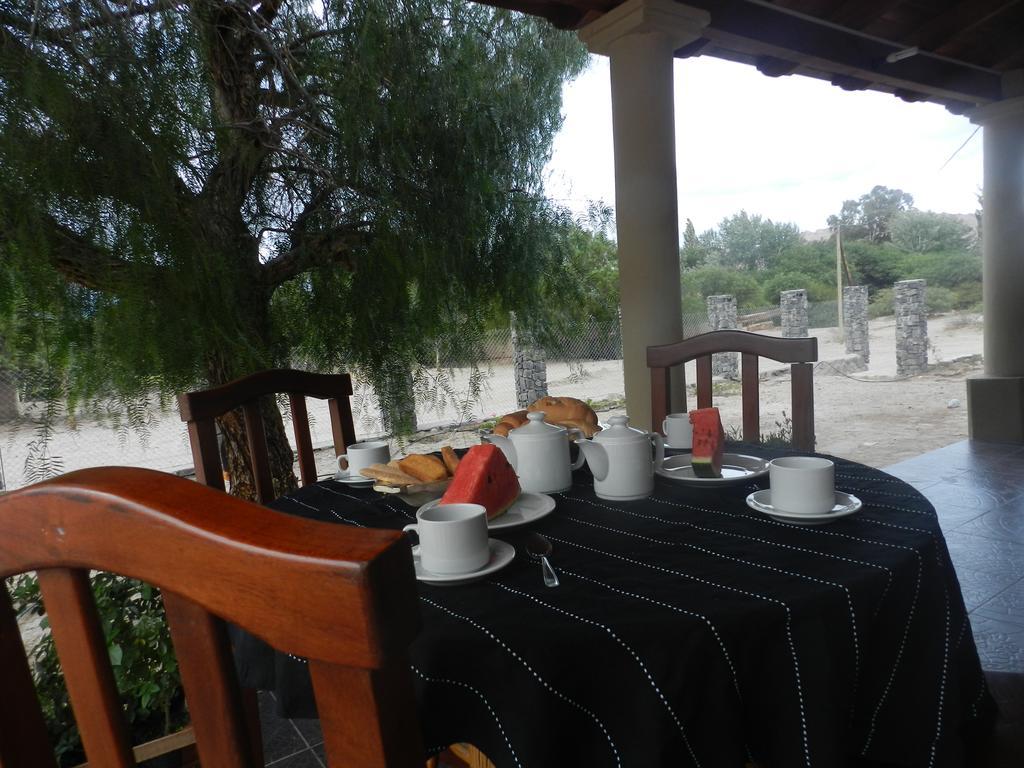 Los Colorados Hostal Angastaco 外观 照片