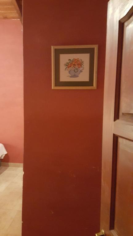 Los Colorados Hostal Angastaco 外观 照片