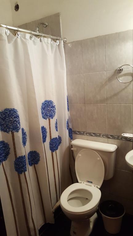 Los Colorados Hostal Angastaco 外观 照片