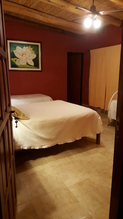 Los Colorados Hostal Angastaco 外观 照片